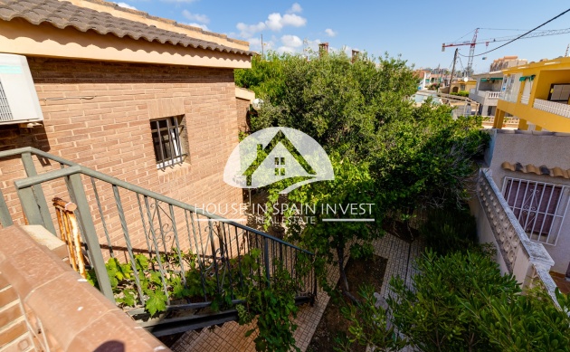 Resale - Villa - Torrevieja - La Mata