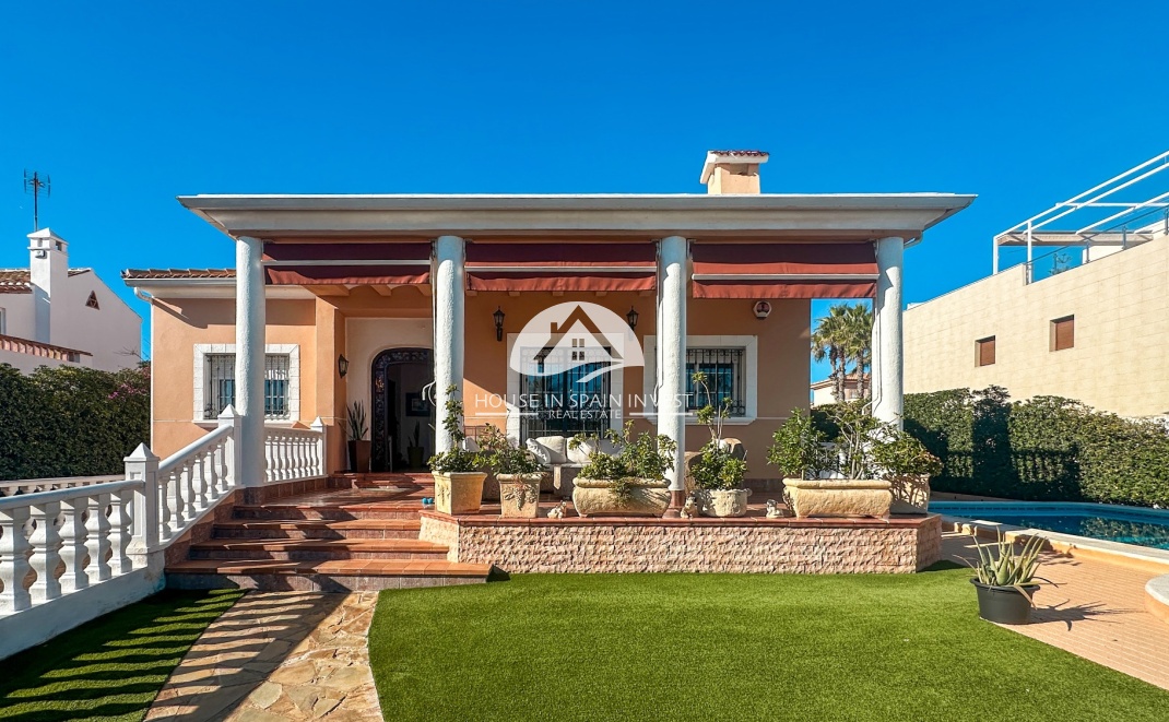 Herverkoop - Villa - Torrevieja - La Mata