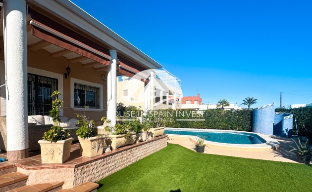 Herverkoop - Villa - Torrevieja - La Mata