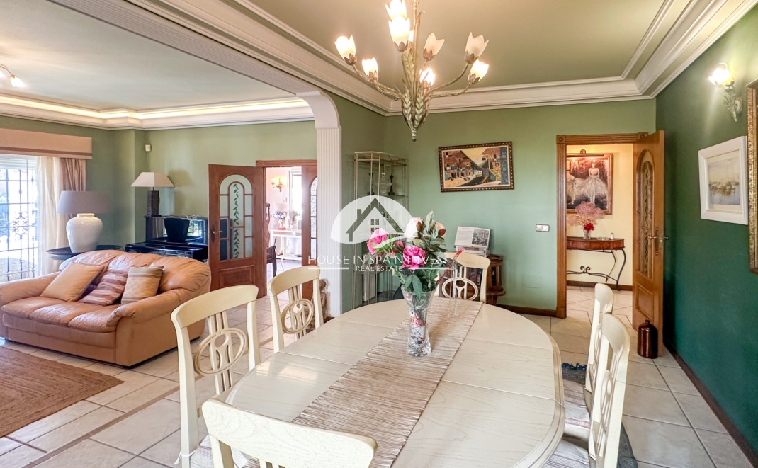 Herverkoop - Villa - Torrevieja - La Mata