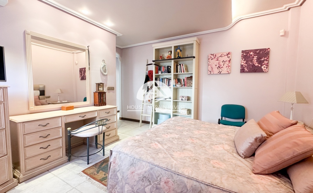 Herverkoop - Villa - Torrevieja - La Mata