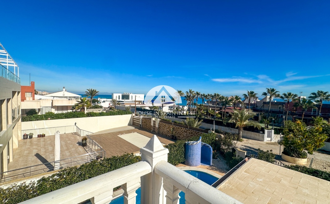 Herverkoop - Villa - Torrevieja - La Mata