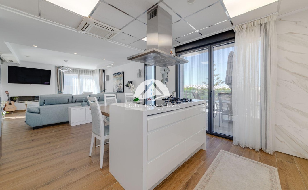 Herverkoop - Villa - Torrevieja - Los Balcones  