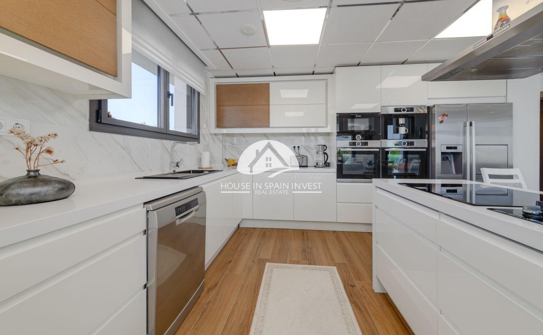 Herverkoop - Villa - Torrevieja - Los Balcones  