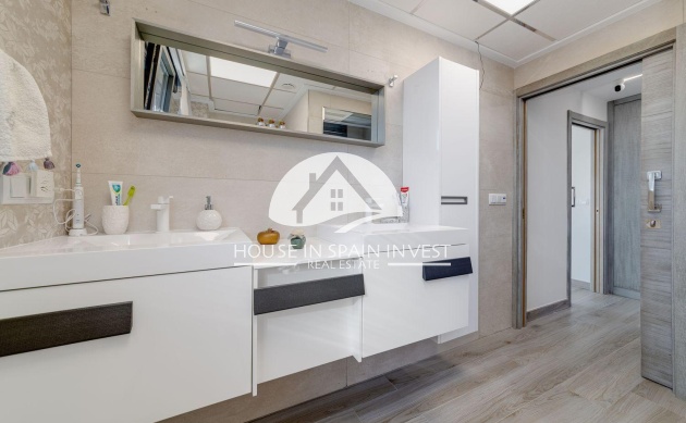 Herverkoop - Villa - Torrevieja - Los Balcones  