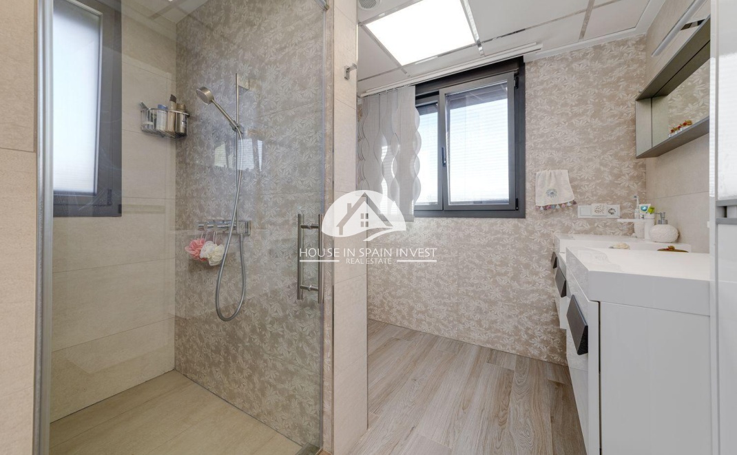 Herverkoop - Villa - Torrevieja - Los Balcones  