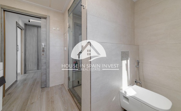 Herverkoop - Villa - Torrevieja - Los Balcones  