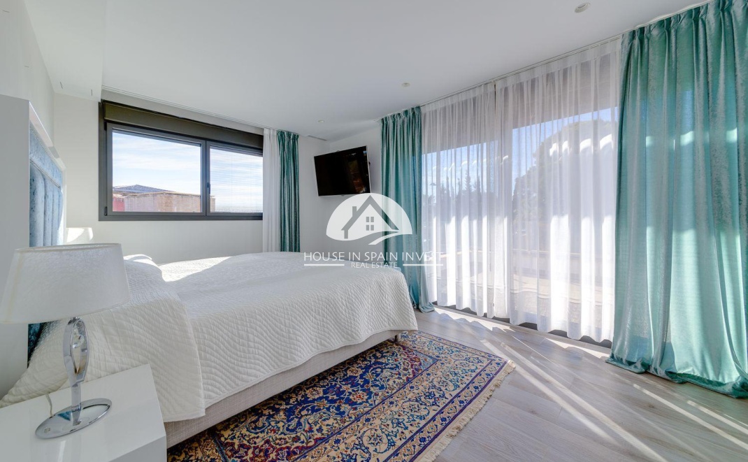 Herverkoop - Villa - Torrevieja - Los Balcones  