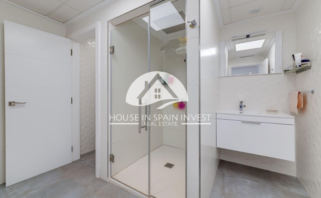 Herverkoop - Villa - Torrevieja - Los Balcones  