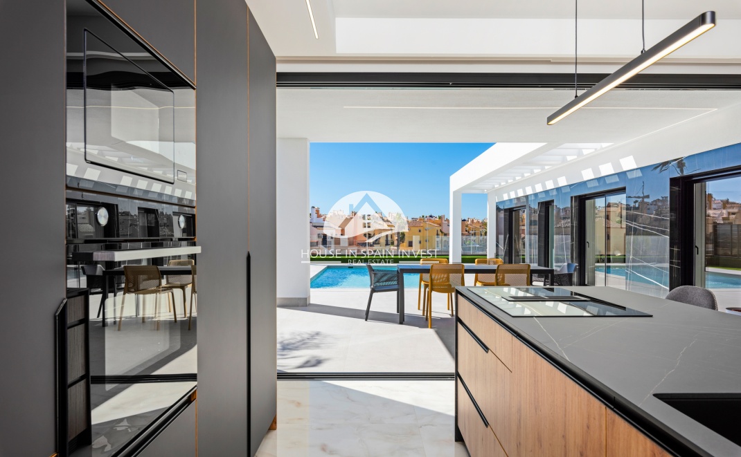 Obra nueva - Chalet - La Finca Golf