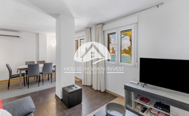 Resale - Apartment  - Torrevieja - Playa del Cura