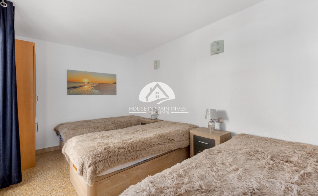 Resale - Apartment  - Torrevieja - Playa del Cura