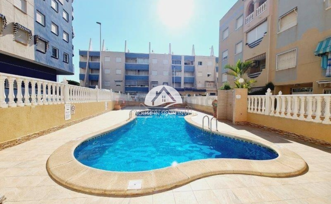 Herverkoop - Gelijkvloerse bungalow - Torrevieja - La Mata