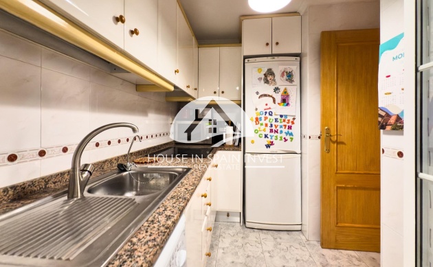 Herverkoop - Gelijkvloerse bungalow - Torrevieja - La Mata