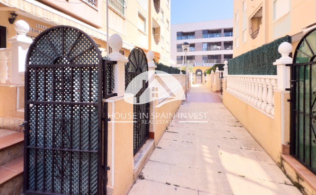 Herverkoop - Gelijkvloerse bungalow - Torrevieja - La Mata