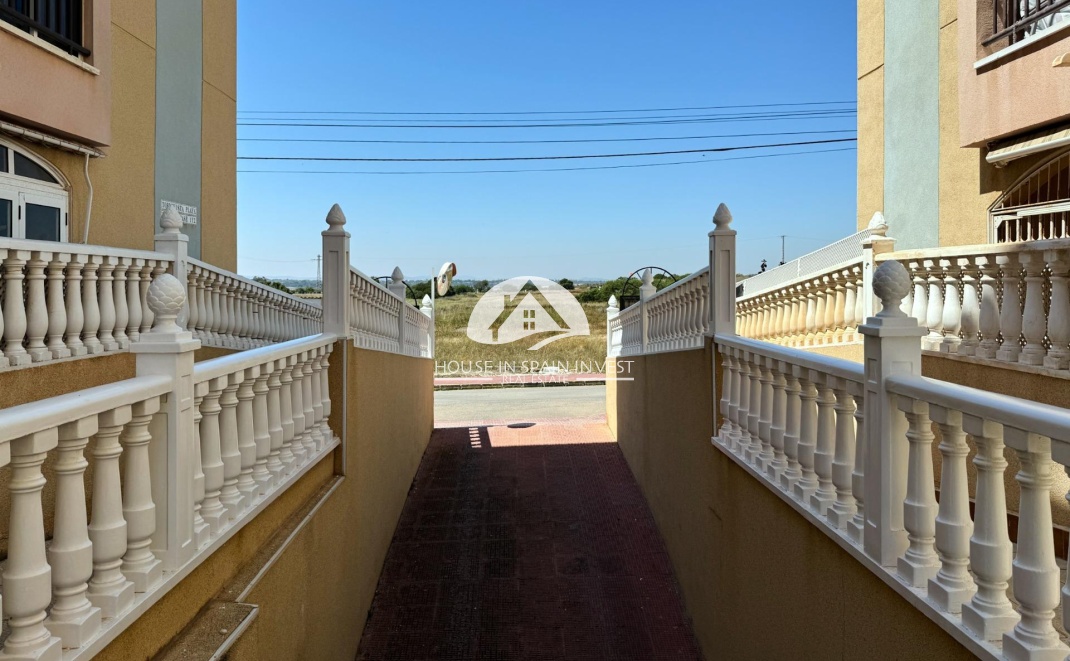 Herverkoop - Gelijkvloerse bungalow - Torrevieja - La Mata