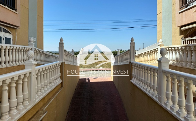 Herverkoop - Gelijkvloerse bungalow - Torrevieja - La Mata