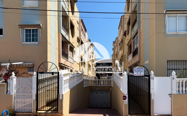 Herverkoop - Gelijkvloerse bungalow - Torrevieja - La Mata