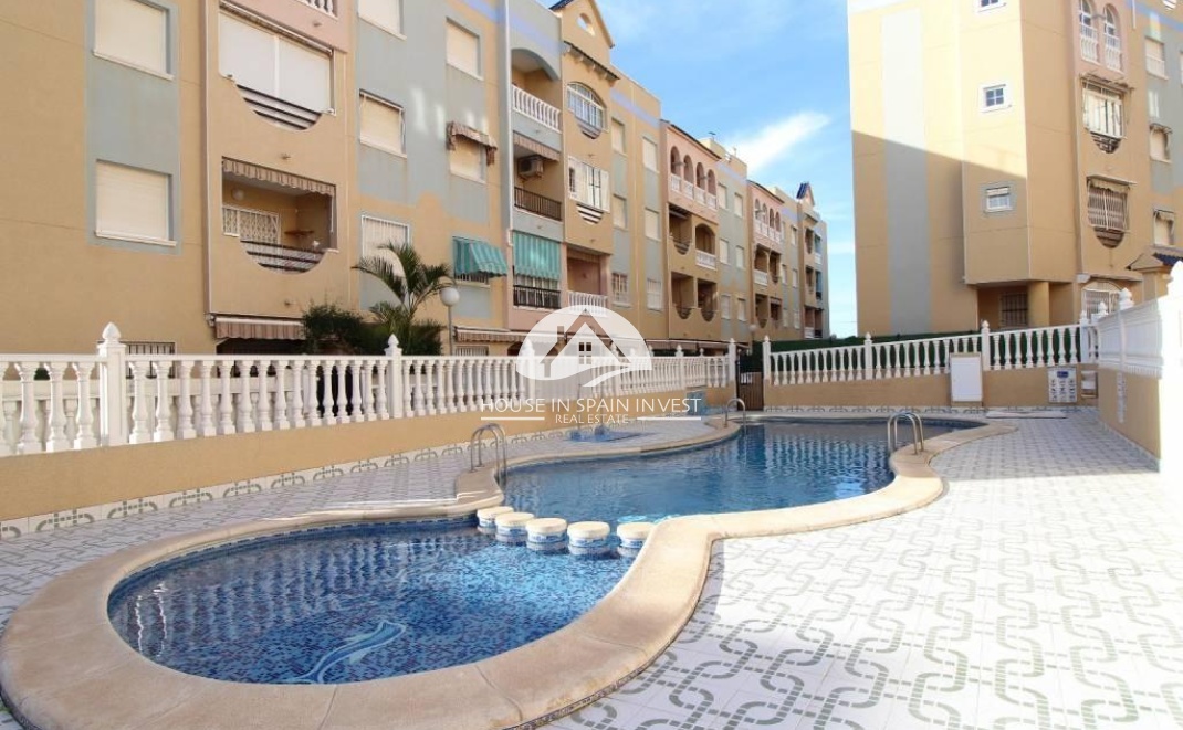 Herverkoop - Gelijkvloerse bungalow - Torrevieja - La Mata