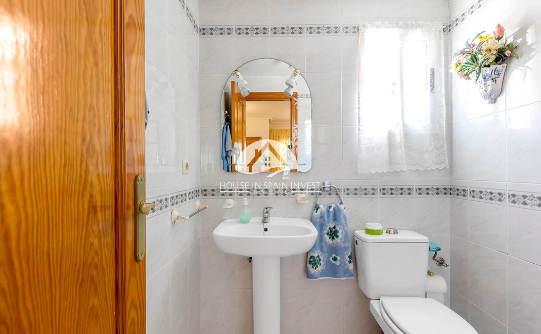 Herverkoop - Gelijkvloerse bungalow - Torrevieja - La Mata