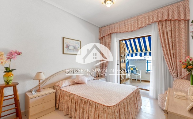 Herverkoop - Gelijkvloerse bungalow - Torrevieja - La Mata