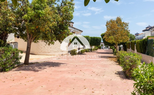 Herverkoop - Gelijkvloerse bungalow - Torrevieja - La Mata