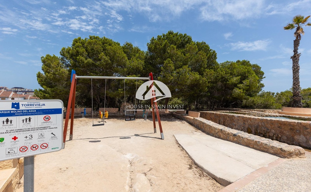 Herverkoop - Gelijkvloerse bungalow - Torrevieja - La Mata