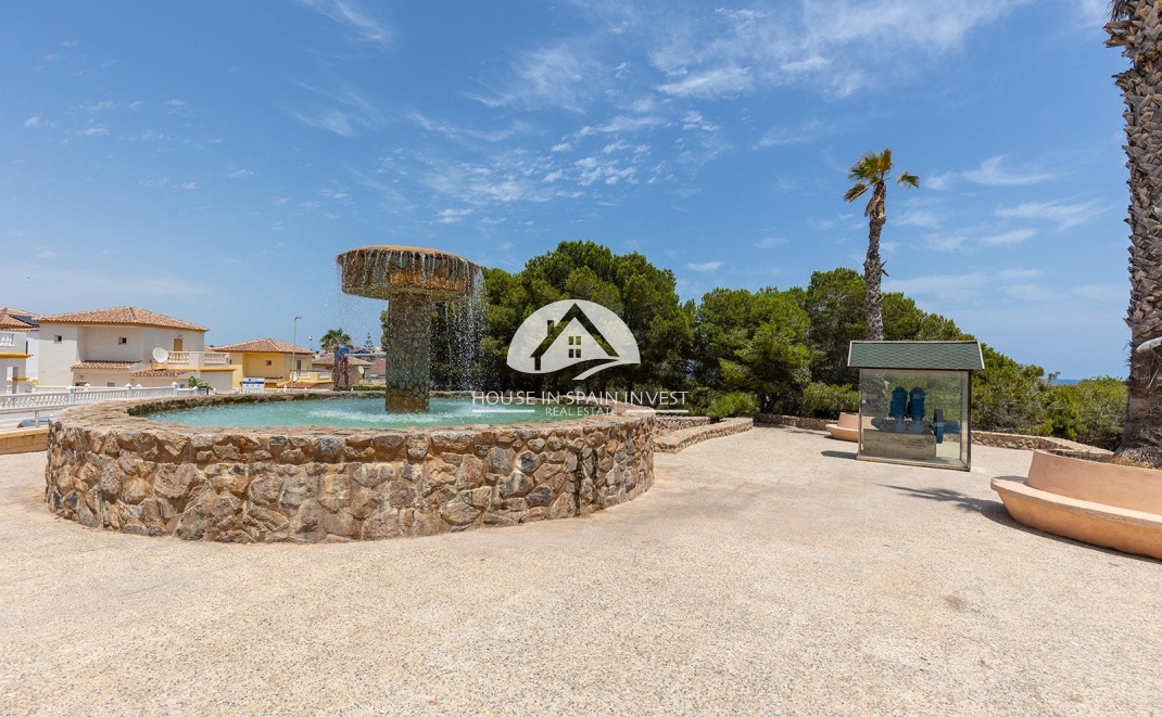 Herverkoop - Gelijkvloerse bungalow - Torrevieja - La Mata