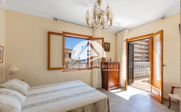 Herverkoop - Villa - Torrevieja - La Mata