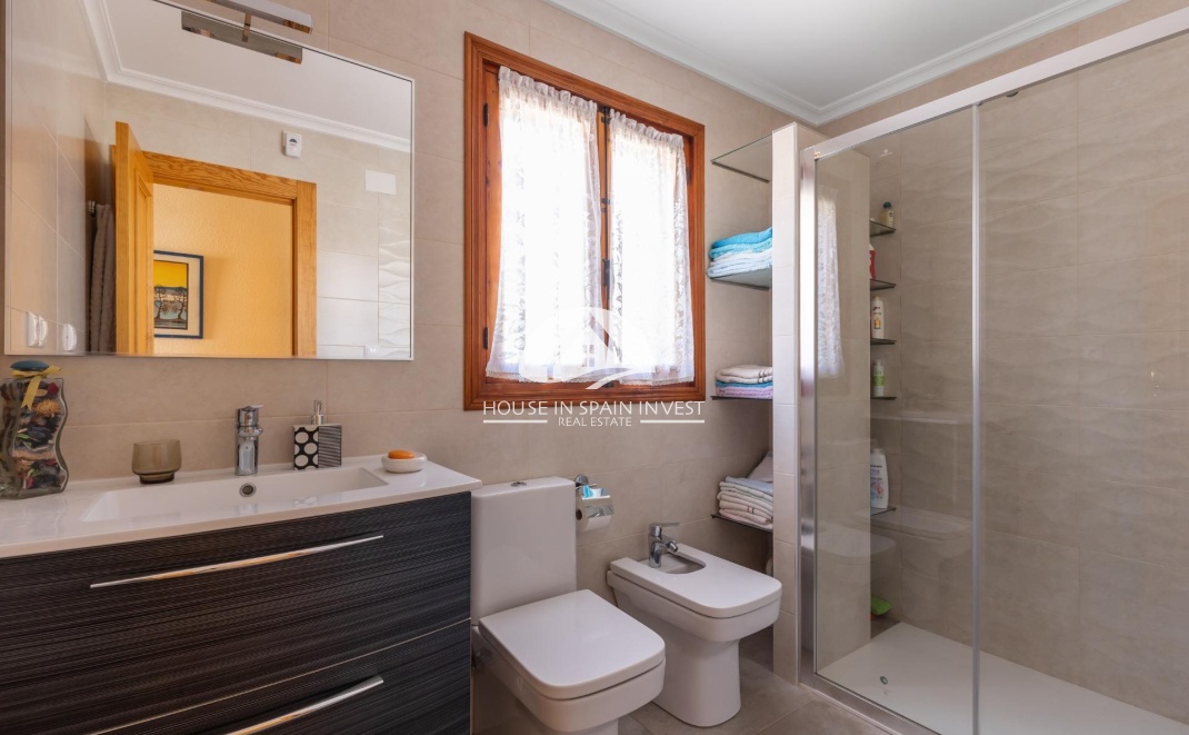 Herverkoop - Villa - Torrevieja - La Mata