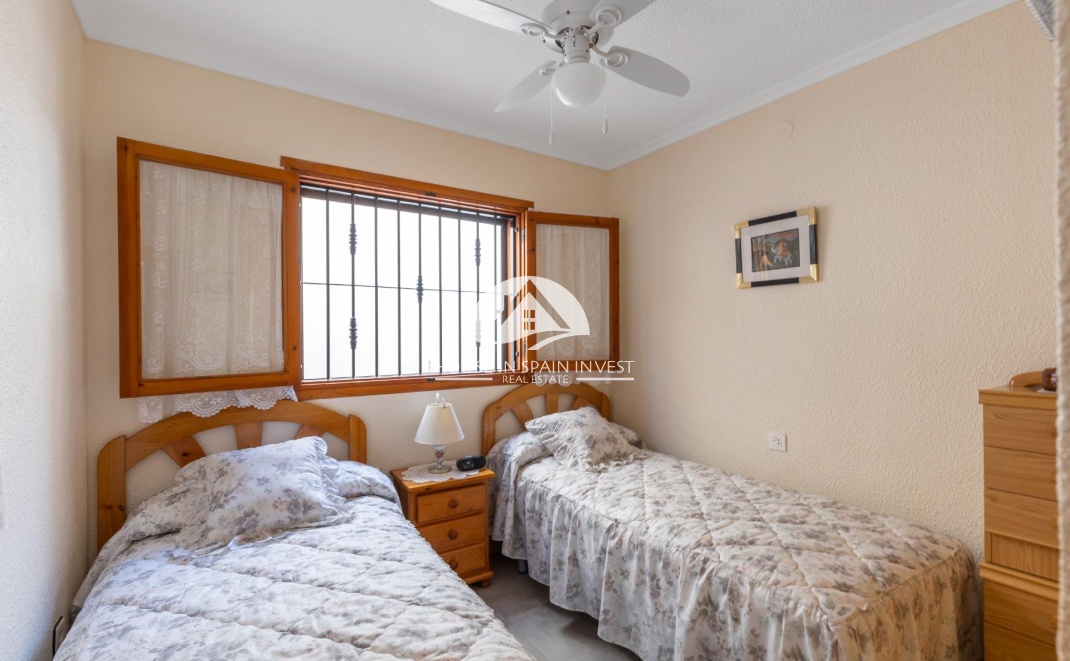 Herverkoop - Villa - Torrevieja - La Mata