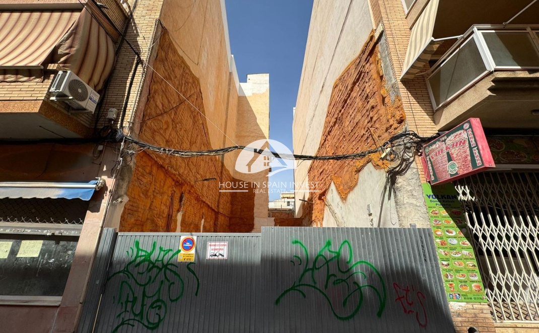 Herverkoop - Perceel / Grondstuk - Torrevieja - Centro