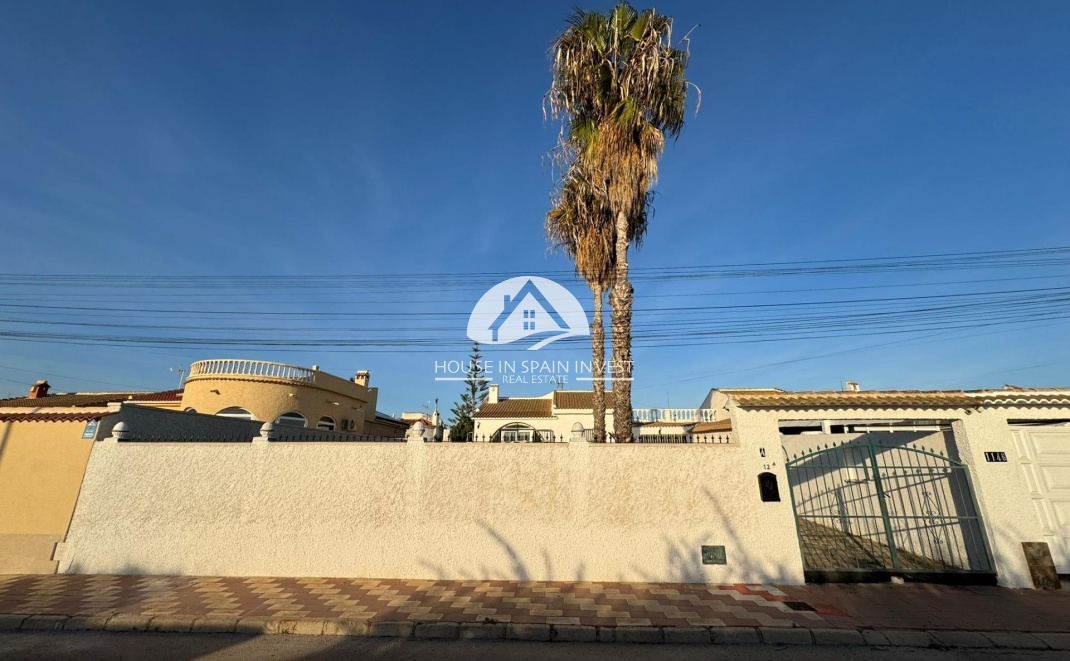 Resale - Villa - Torrevieja - La Siesta - El Chaparral - San Luis