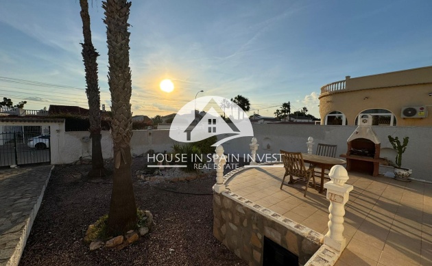 Resale - Villa - Torrevieja - La Siesta - El Chaparral - San Luis