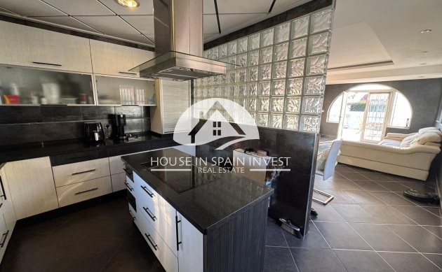 Resale - Villa - Torrevieja - La Siesta - El Chaparral - San Luis