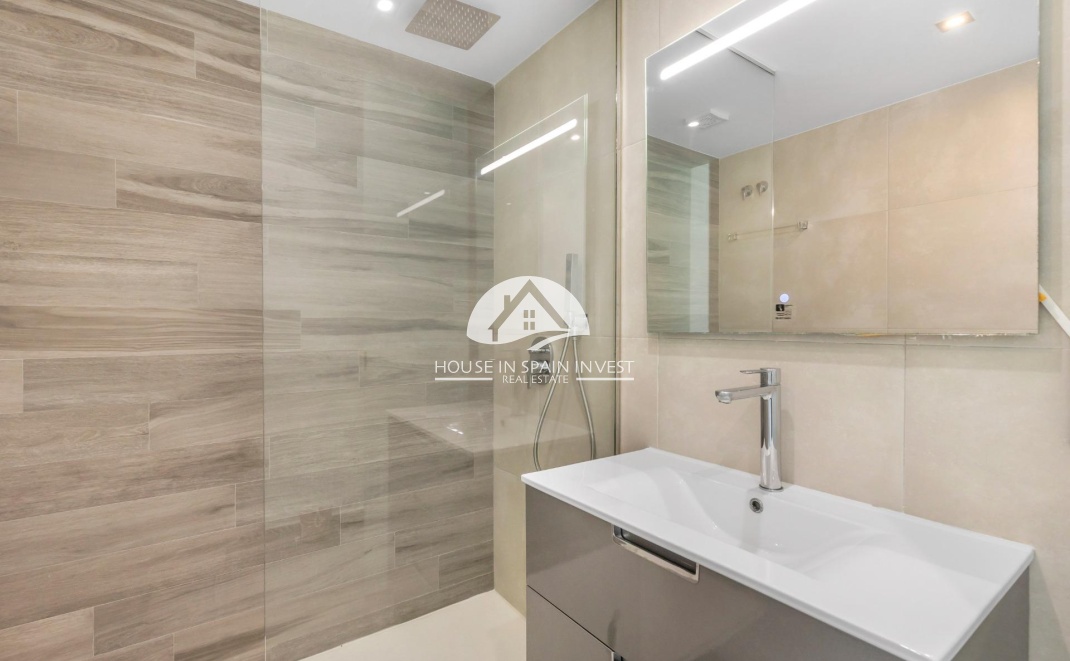 Herverkoop - Gelijkvloerse bungalow - Torrevieja - Los Balcones  