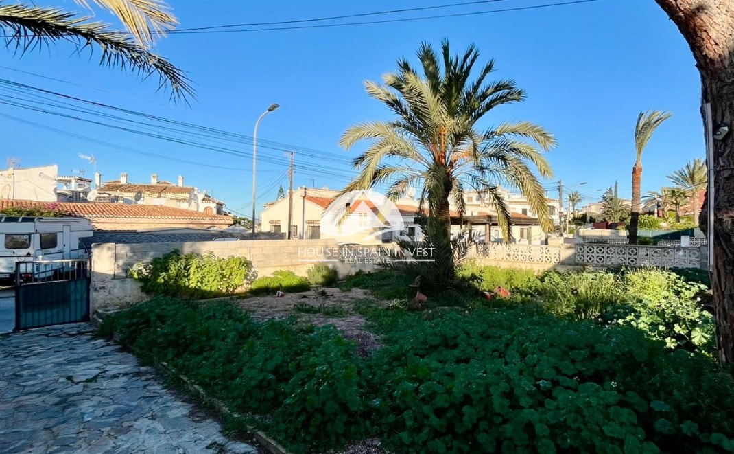 Herverkoop - Villa - Torrevieja - Aguas Nuevas - Sector 25