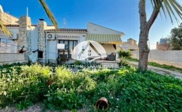 Herverkoop - Villa - Torrevieja - Aguas Nuevas - Sector 25