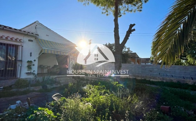 Herverkoop - Villa - Torrevieja - Aguas Nuevas - Sector 25