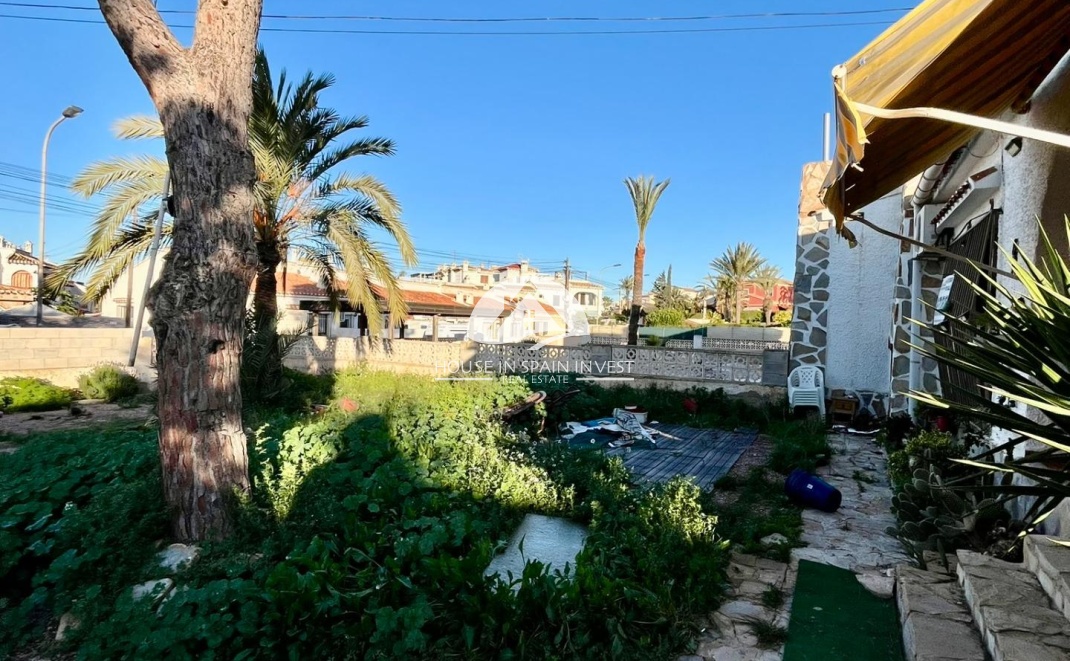 Herverkoop - Villa - Torrevieja - Aguas Nuevas - Sector 25