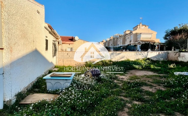 Herverkoop - Villa - Torrevieja - Aguas Nuevas - Sector 25