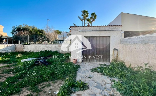 Herverkoop - Villa - Torrevieja - Aguas Nuevas - Sector 25