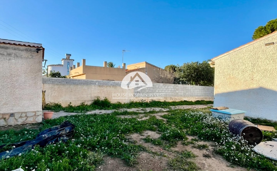 Herverkoop - Villa - Torrevieja - Aguas Nuevas - Sector 25