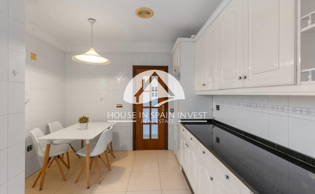 Herverkoop - Appartement - Torrevieja - Centro