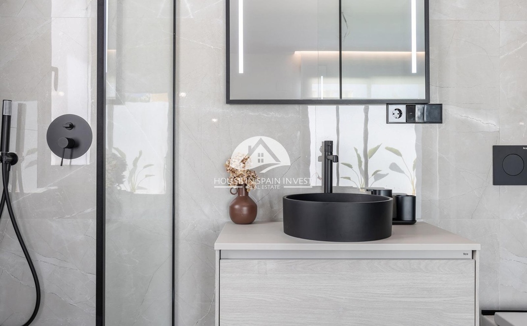 Herverkoop - Villa - Torrevieja - Los Balcones  