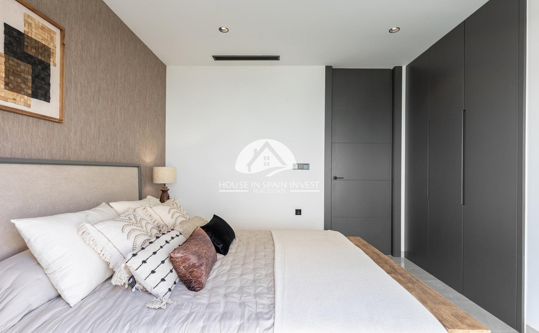 Herverkoop - Villa - Torrevieja - Los Balcones  