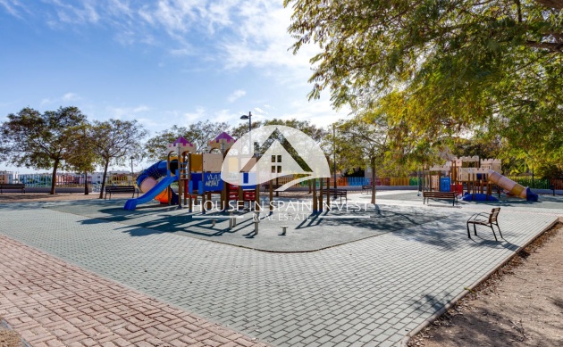 Herverkoop - Bungalows Planta Baja - Torrevieja - Aguas Nuevas