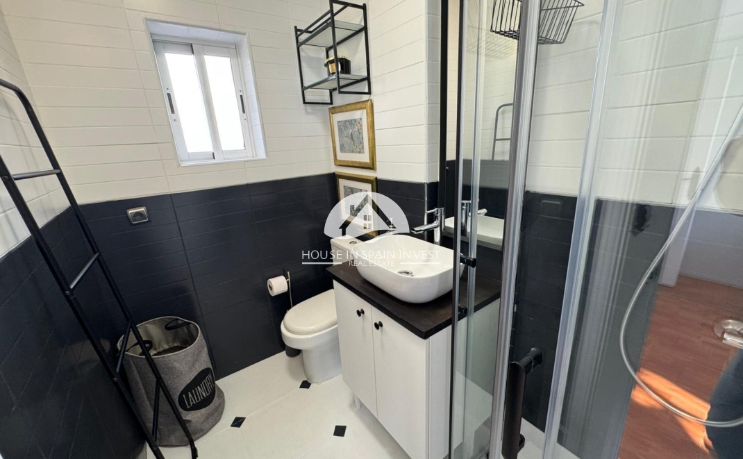 Herverkoop - Gelijkvloerse bungalow - Torrevieja - Punta Prima