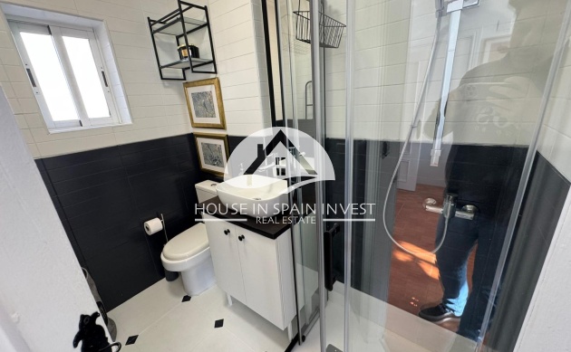 Herverkoop - Gelijkvloerse bungalow - Torrevieja - Punta Prima