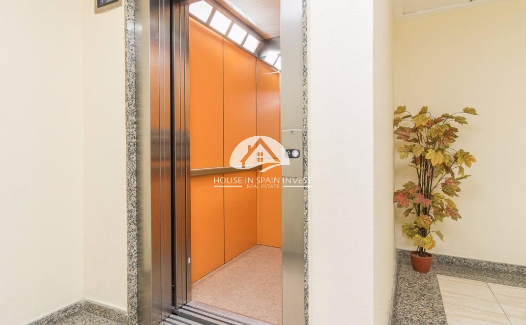 Herverkoop - Appartement - Torrevieja - Centro